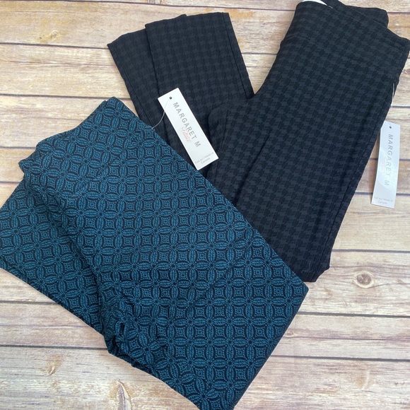 Margaret M Pants - 2 for 1 price Margaret M slimming cropped pants XS petite teal and black